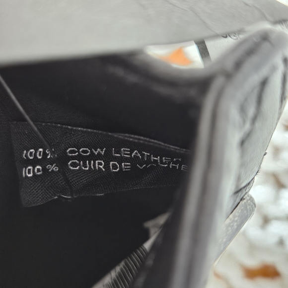 NWT Marc by Marc Jacobs Black Leather Quilted Wallet - Picture 8 of 9